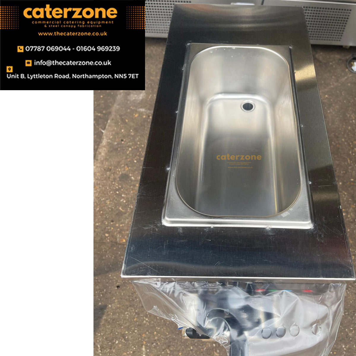 Ice Cream Machine, 8kg/h Output, Countertop Soft Serve Ice Cream Maker-NEW