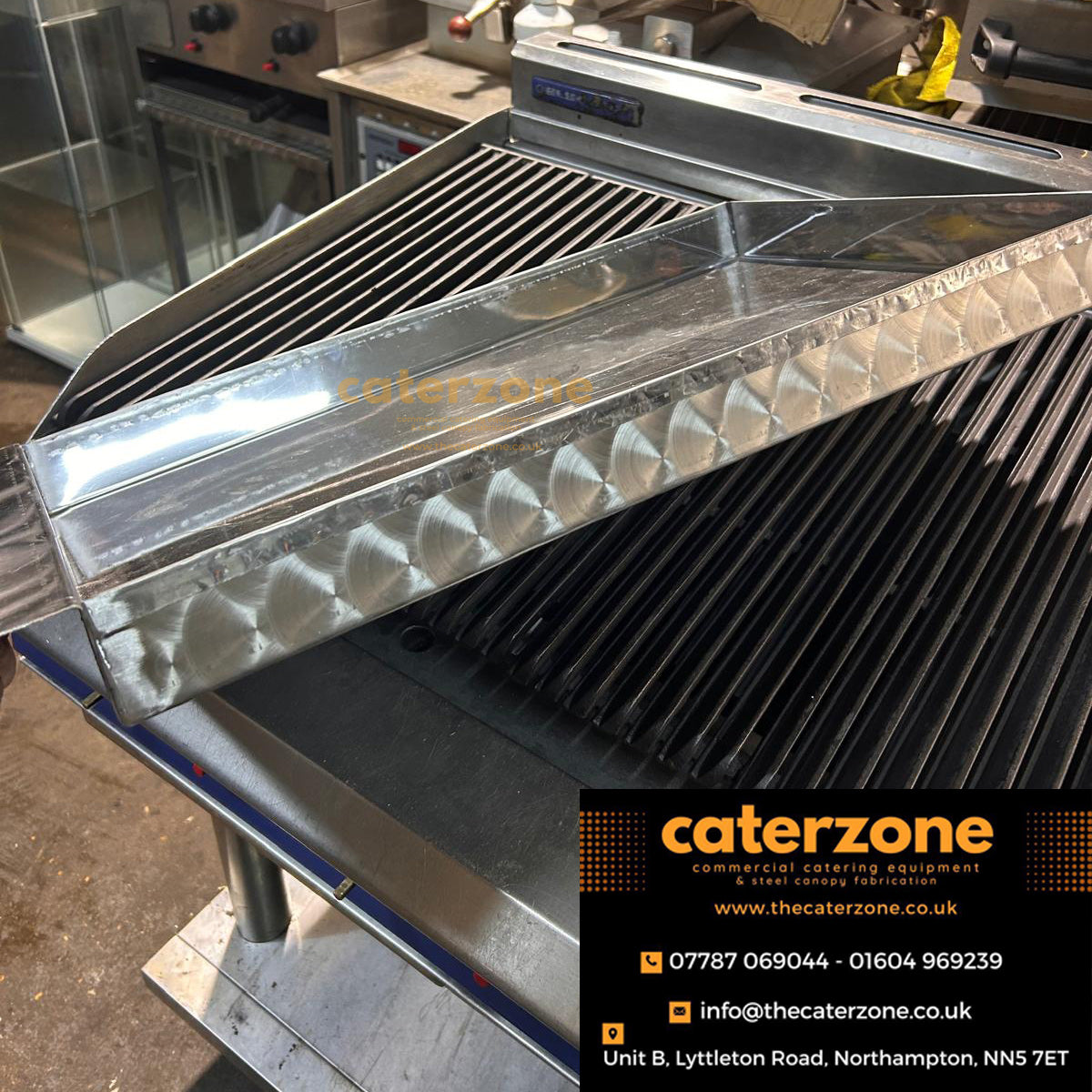 Blue Seal Chargrill Crumb & Water Tray for 60 cm grill-UK MADE