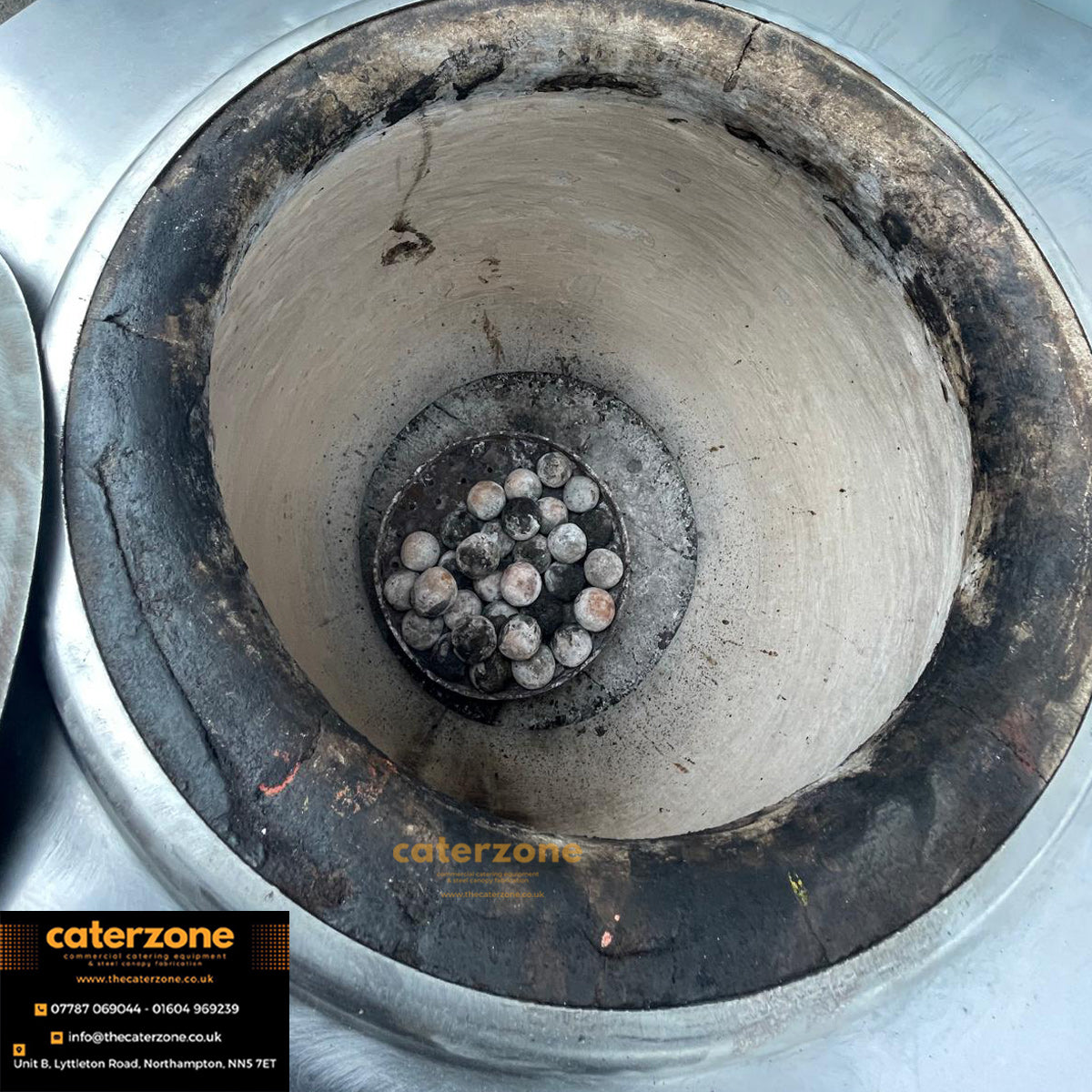 Tandoori Oven 70x82x89 (H) cm - Refurbished