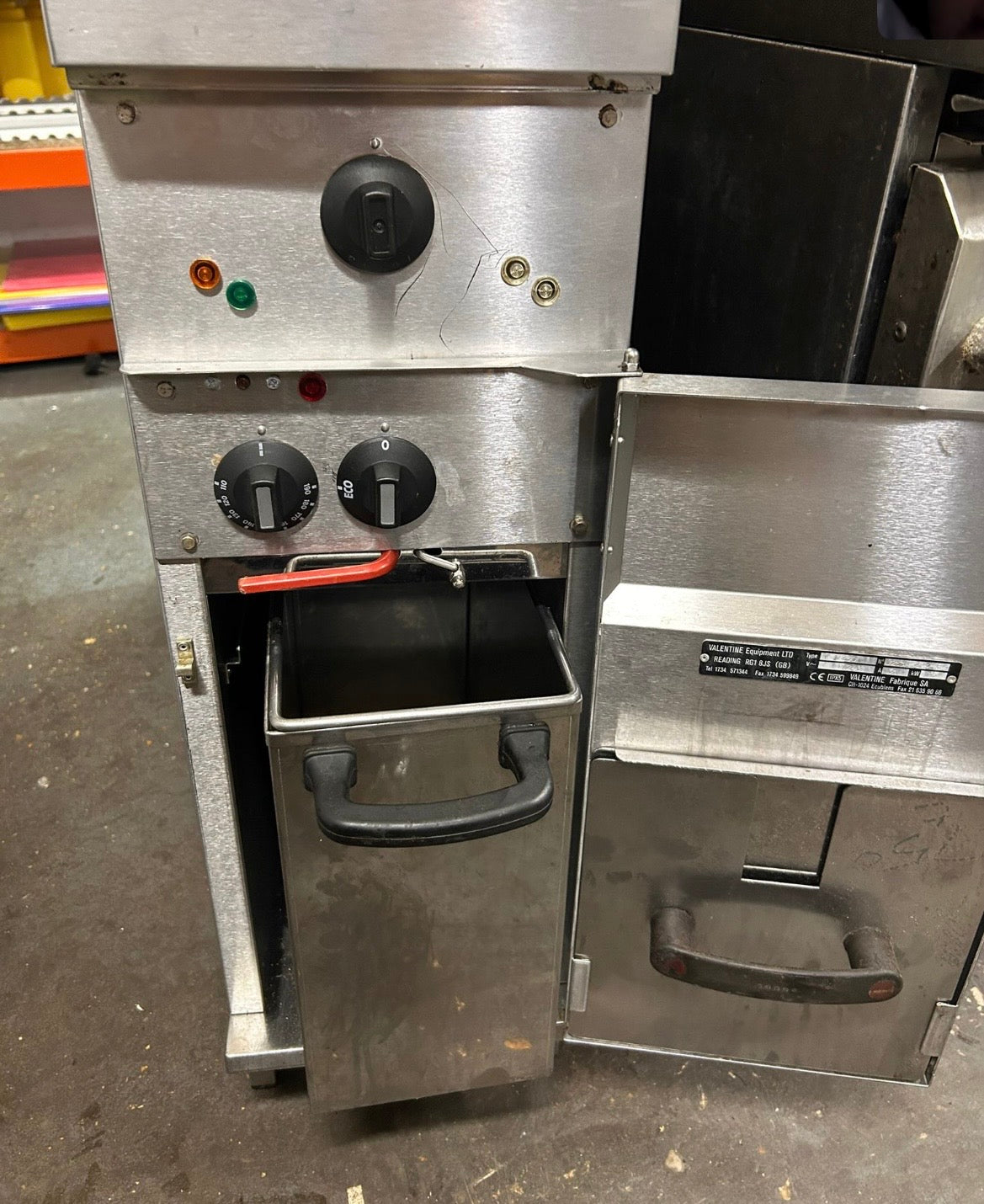 Valentine Single Tank Electric Chips Fryer 8 Litre 25x60x85cm Refurbished (Single Phase)
