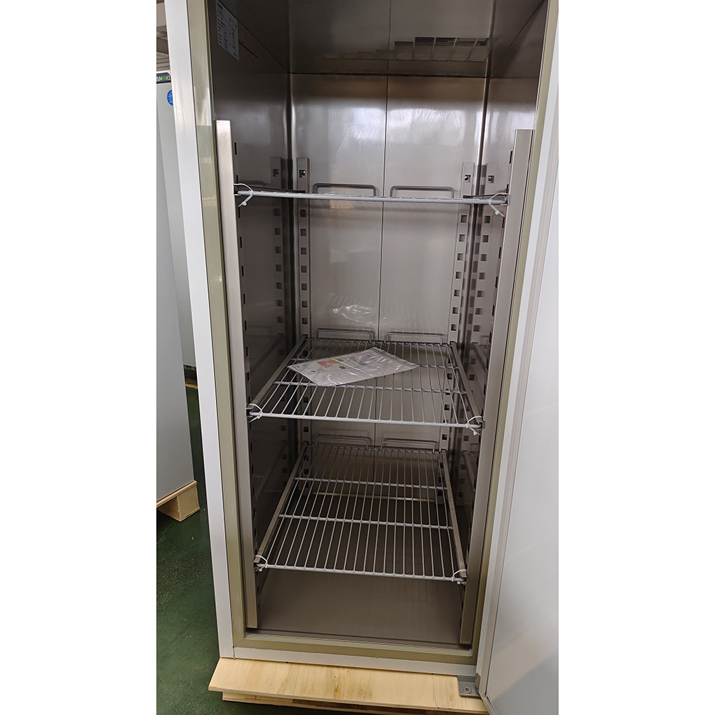 W-221005 - Upright Refrigerated Single Door Vertical Cabinet - 415L (GN600TN)