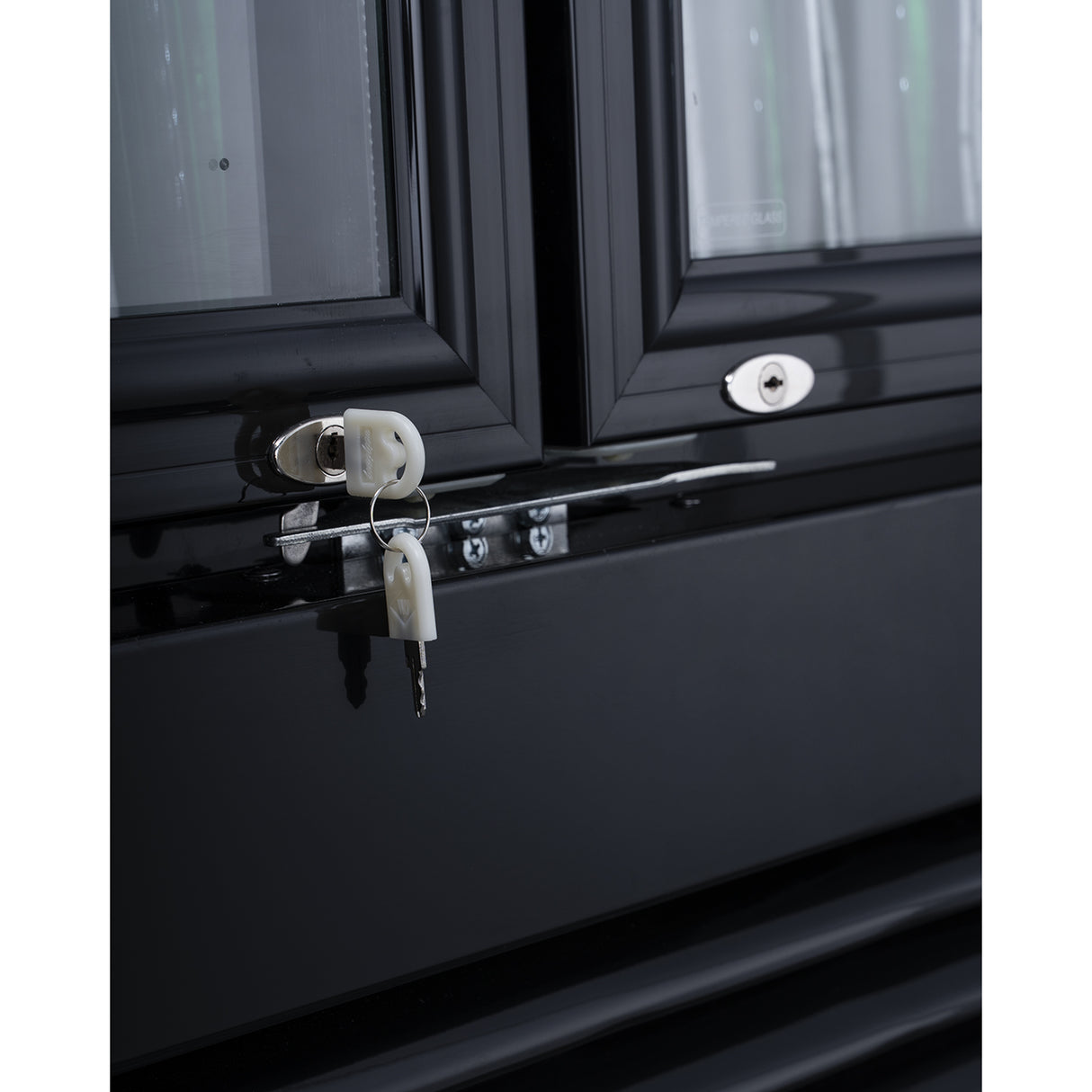 Commercial Bottle Cooler Upright 930 Litres Ventilated Cooling Twin Hinged Doors Black Canopy Light | Lg1000 Bfmblack