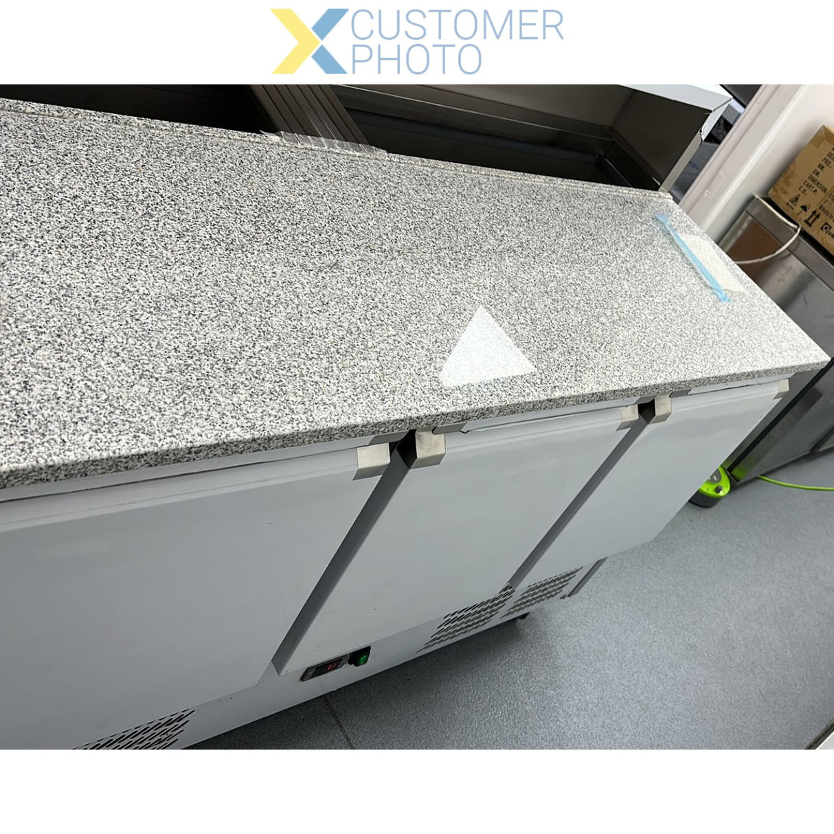 Pizza Prep Table 3 Doors Stainless Steel Pizza Top 8x Gn1/6 Depth 700mm | Pz33