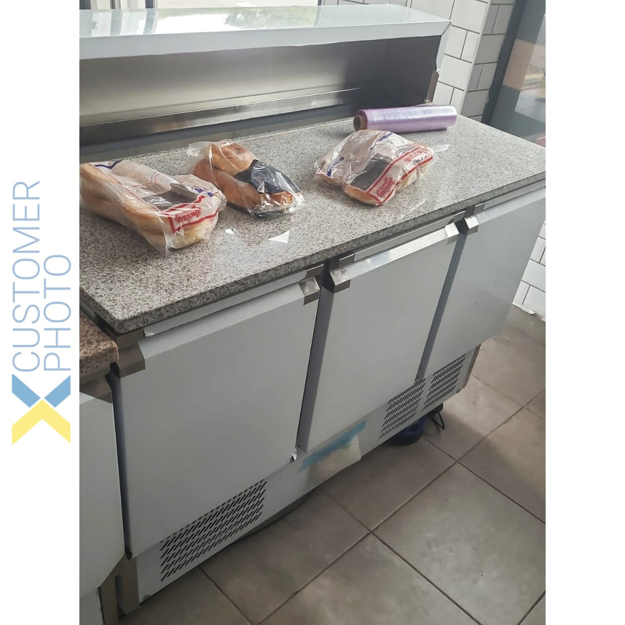 Pizza Prep Table 3 Doors Stainless Steel Pizza Top 8x Gn1/6 Depth 700mm | Pz33