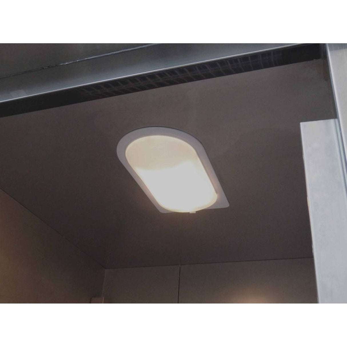 Commercial Refrigerator Stainless Steel Upright Cabinet 450 L 3 Shelves Single Door Static Cooling | Thl400 Tn