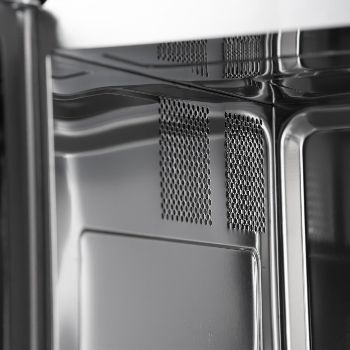 1000 W Light Duty Commercial Microwave