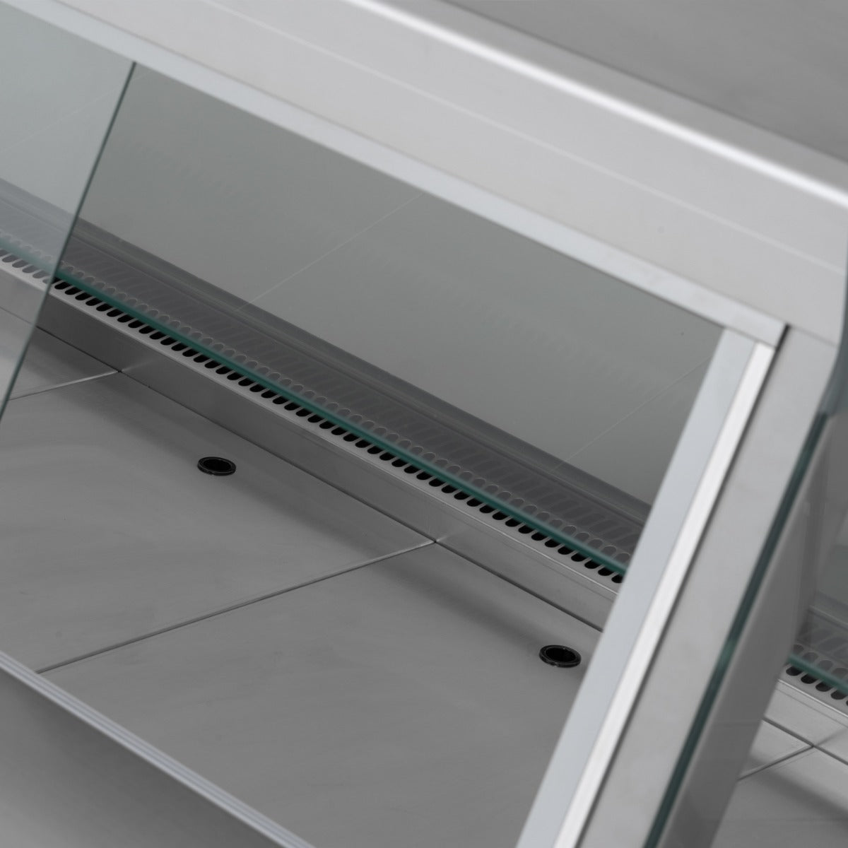 2.5m Flat Glass Serve Over Counter
