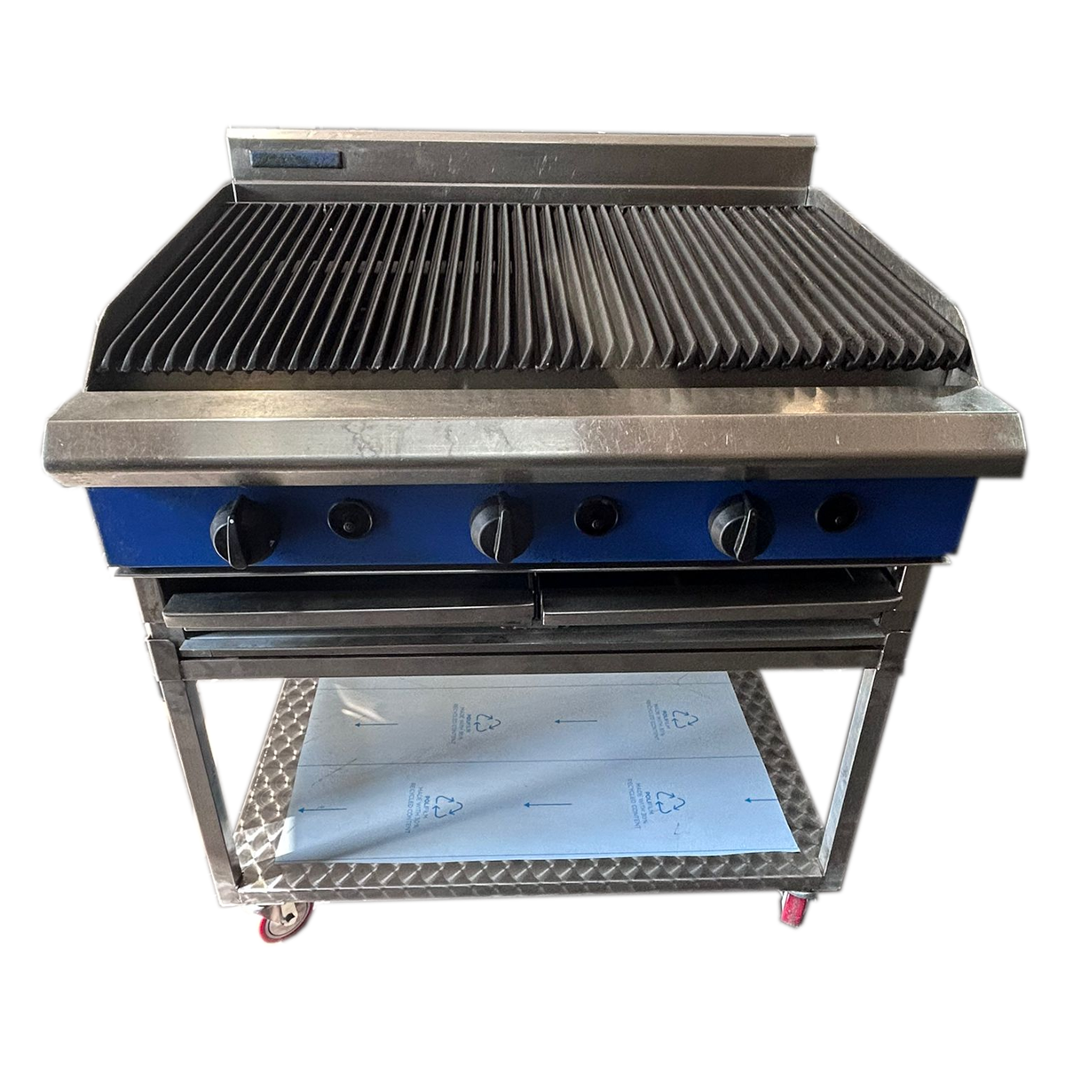Blue Seal 3 Burner Gas Chargrill with Brand New Table - Refurbished (2)