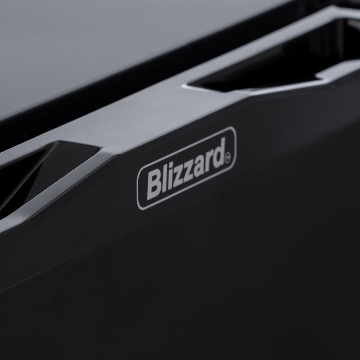 Single Solid Door Mini Bar