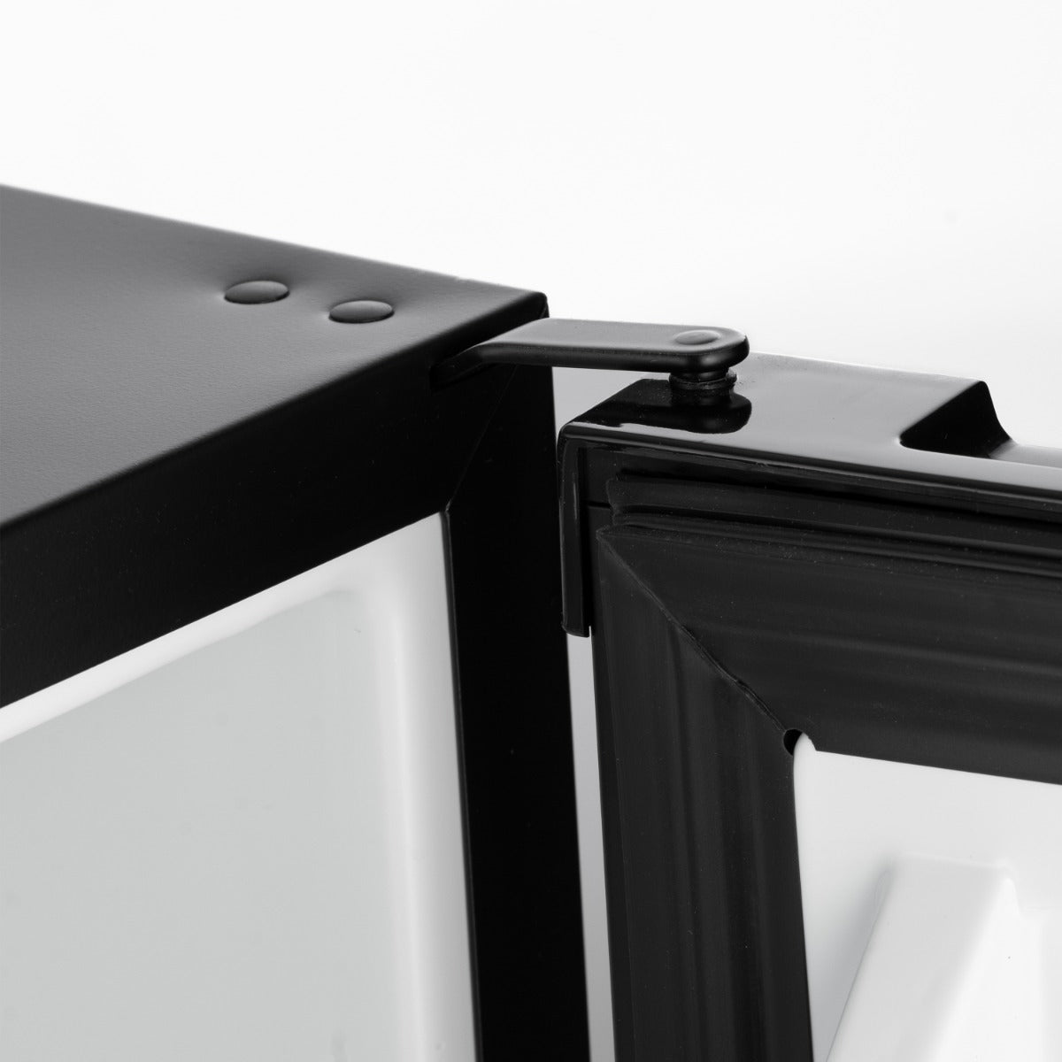 Single Solid Door Mini Bar