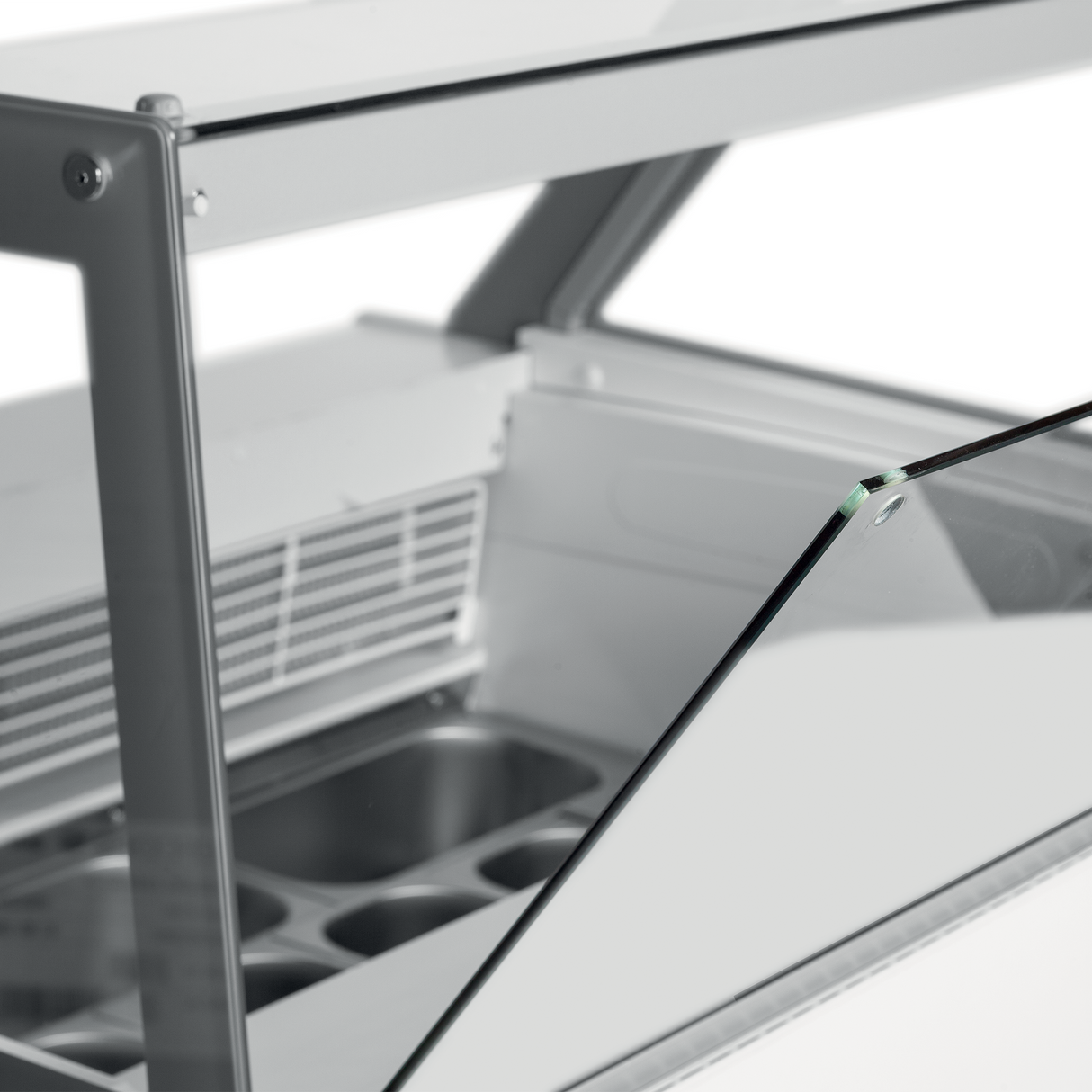 ISA - Scoop Ice Cream Display - ELEGANCE 10