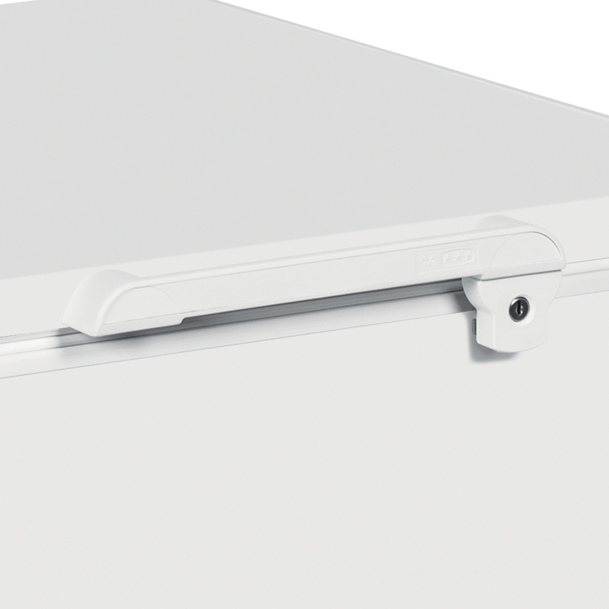 Solid Lid Chest Freezer - EL61 (Eco Design)