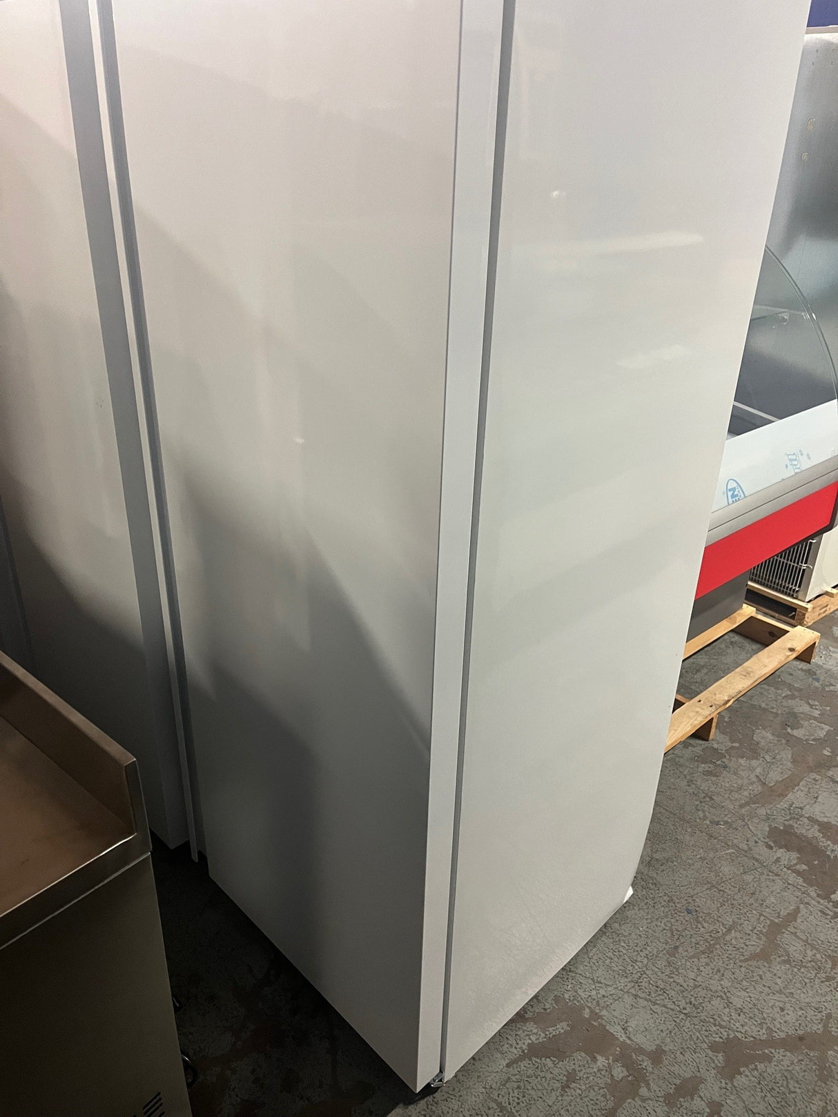 Upright 533 L Single Hinged Door Refrigerator