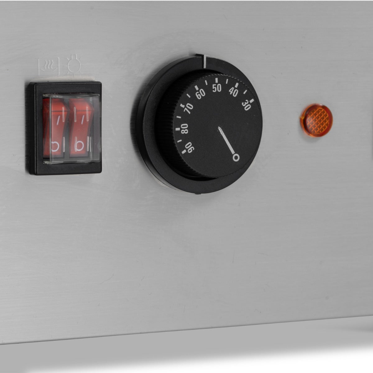 97 L Counter Top Tiered Heated Merchandiser