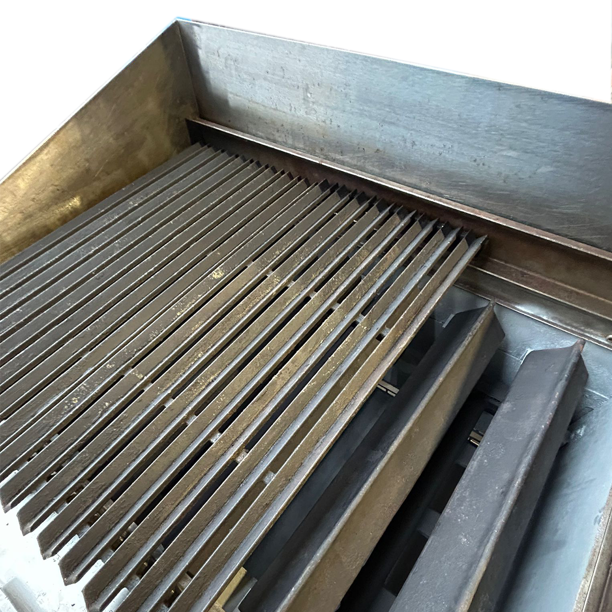 Falcon Gas 3 Burner Chargrill 86x63cm Cooking Area - Refurbished