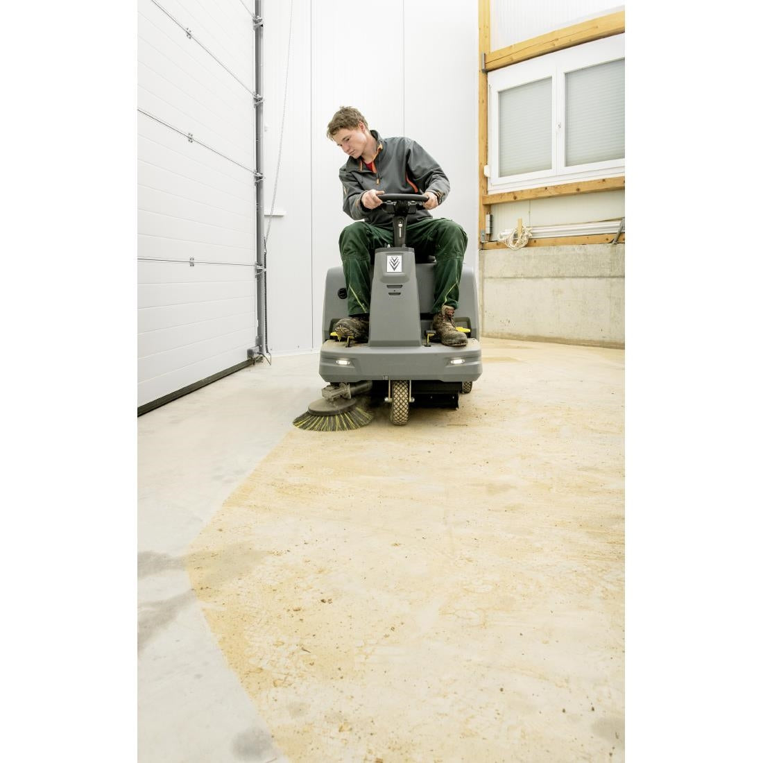 Karcher Vacuum Sweeper KM 85/50 R BP