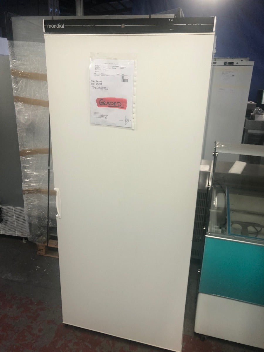 Graded 01061 Kicpr60 Lt Single Door White Laminated Service Cabinet 640 L