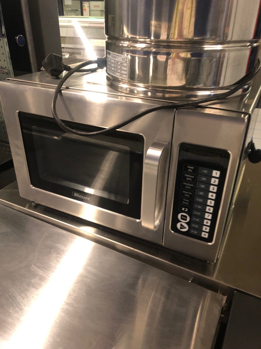 Graded 01125 Bcm1000 1000 W Light Duty Commercial Microwave