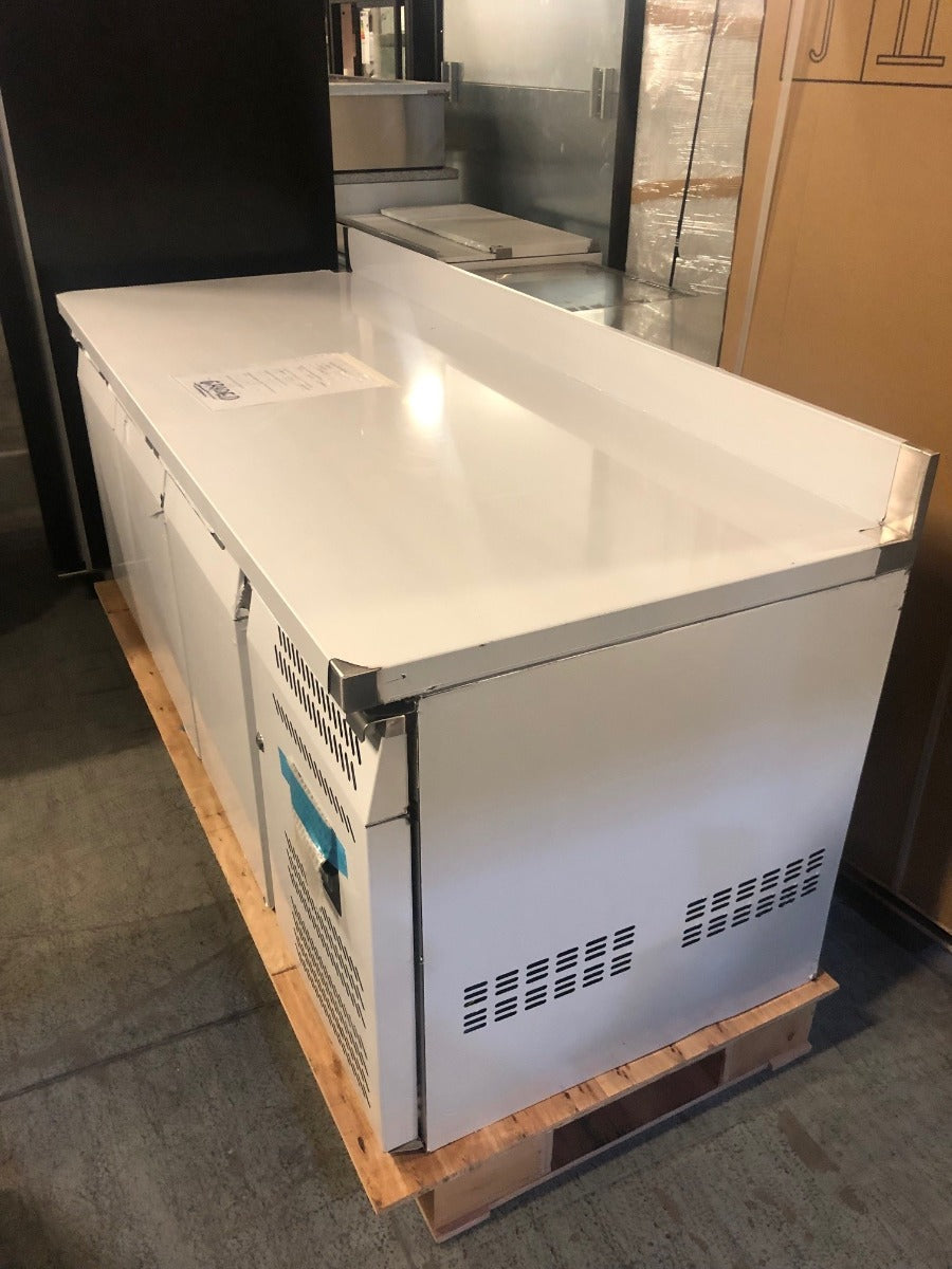 Graded 01137 Hbc3 Triple Hinged Door Counter Refrigerator With Upstand