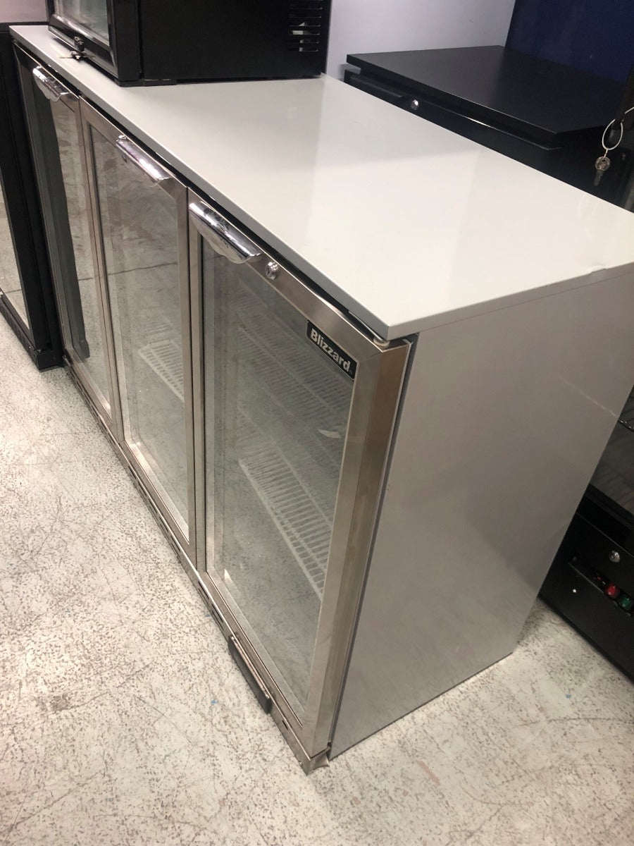 Graded 02016 Triple Hinged Glass Door Bottle Cooler