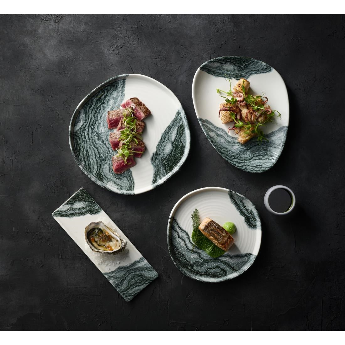 Churchill Tide Black Triangle Chefs Plates 255 x 203mm (12 Pack)