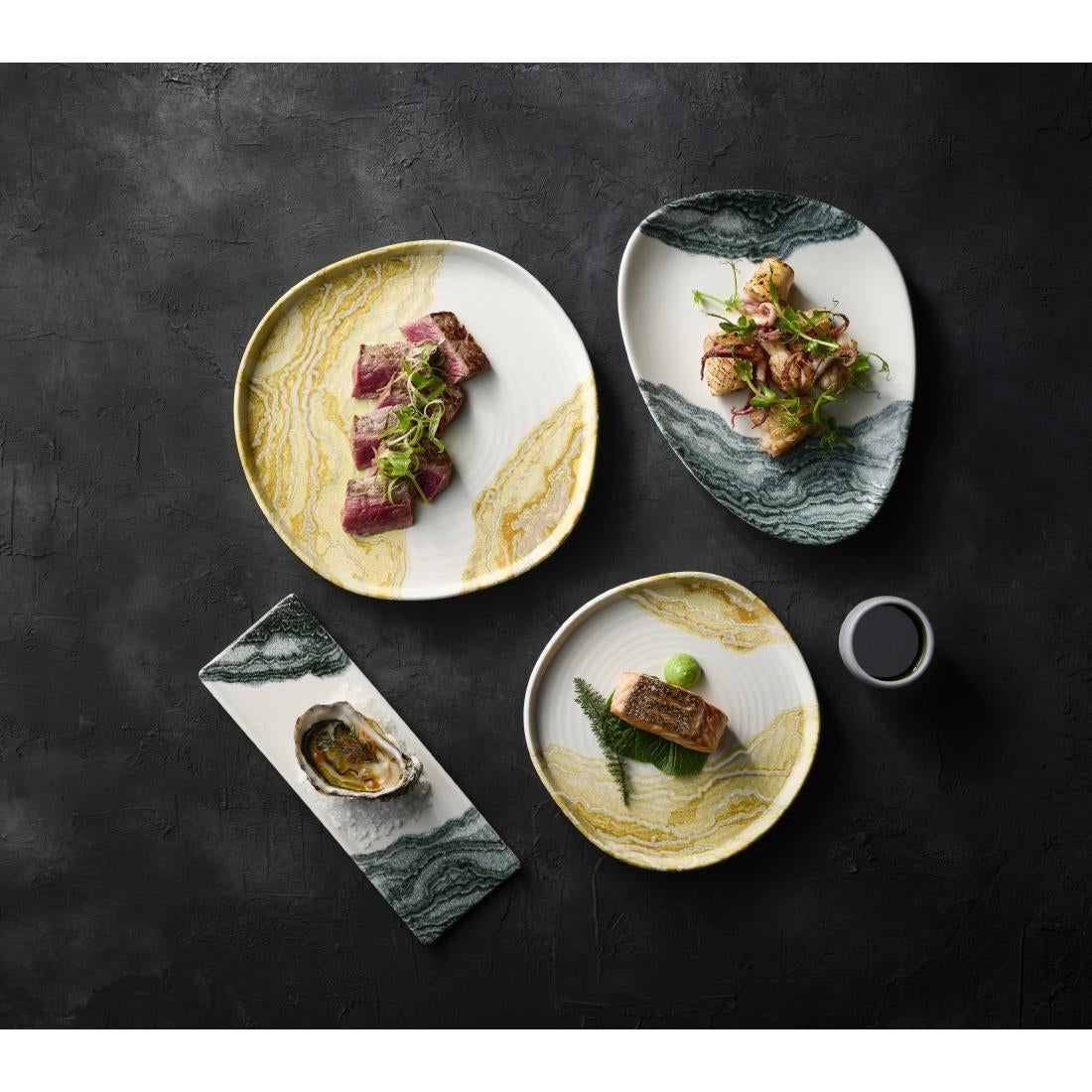 Churchill Tide Black Triangle Chefs Plates 255 x 203mm (12 Pack)