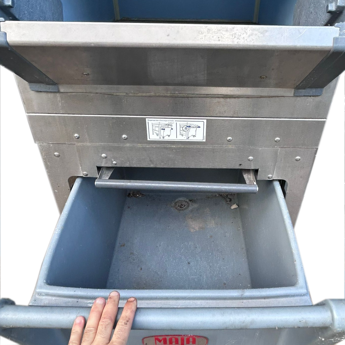 750kg ice machine with 200kg elevated bin and cart on castor - Refurbished