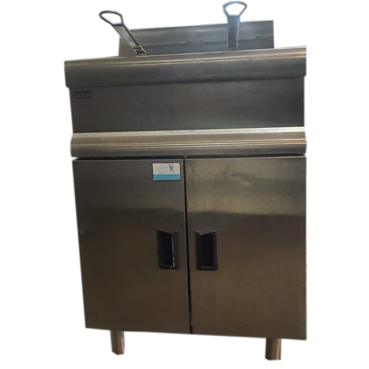 Lincat Twin Tank Twin Basket Free Standing Natural Gas Fryer - Refurbished