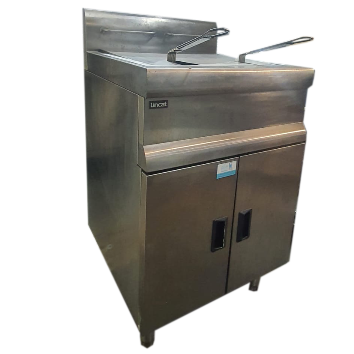 Lincat Twin Tank Twin Basket Free Standing Natural Gas Fryer - Refurbished