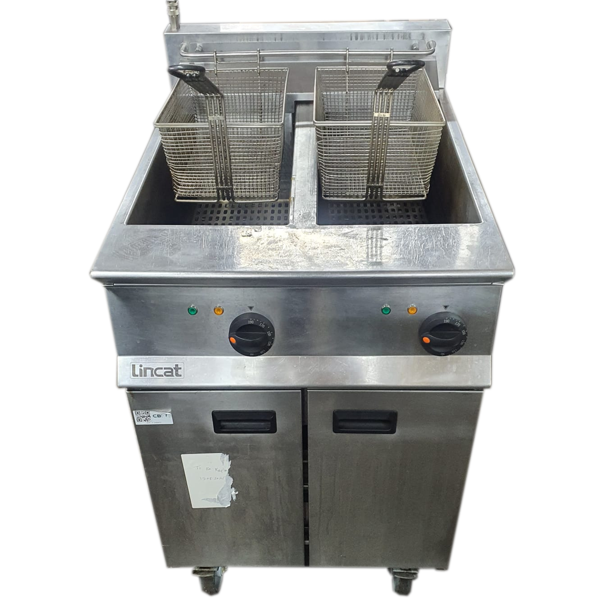 Lincat Opus 2 x 17 Ltr Electric Freestanding Twin Tank Fryer - Refurbished