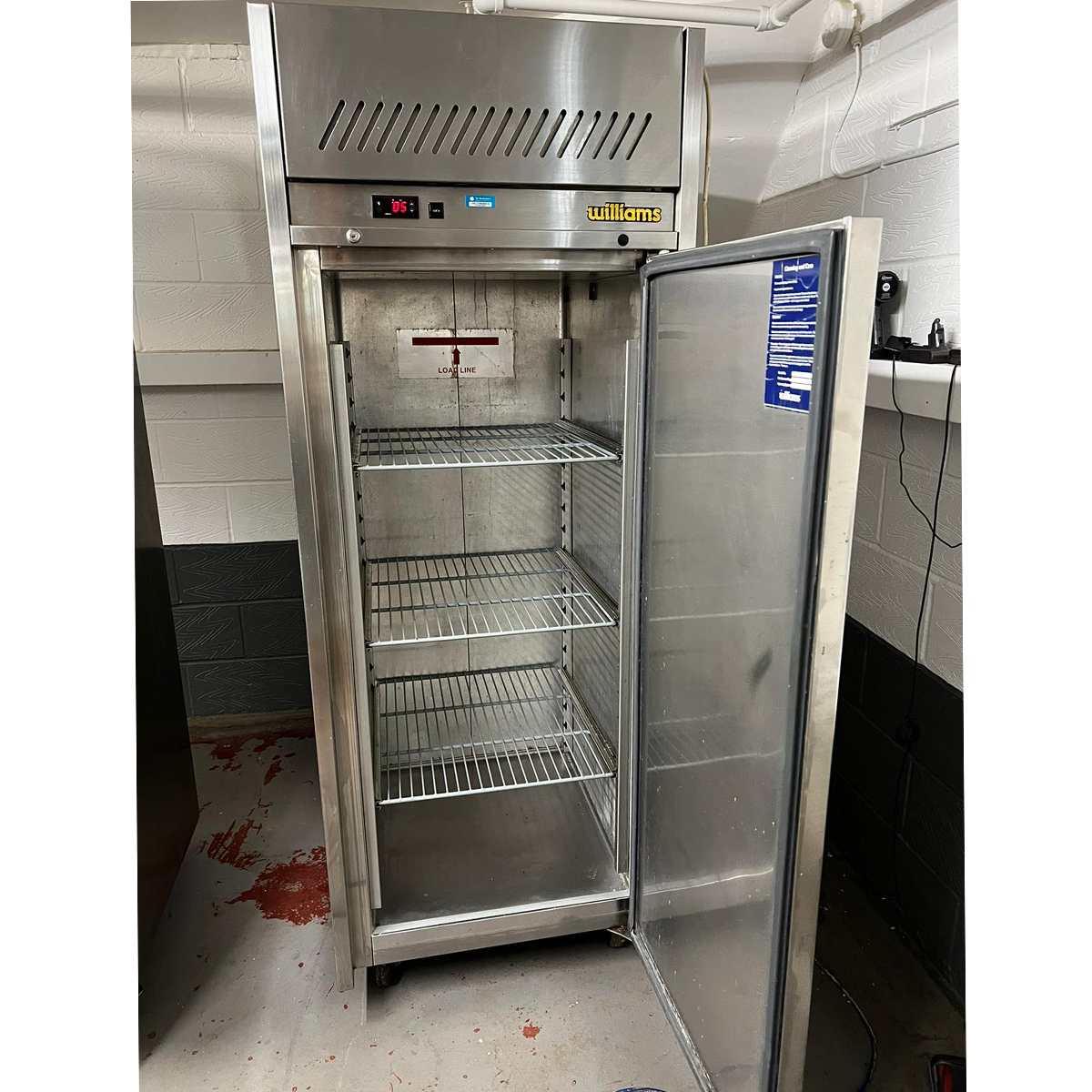 Williams Single Door Upright Fridge - Refurbished