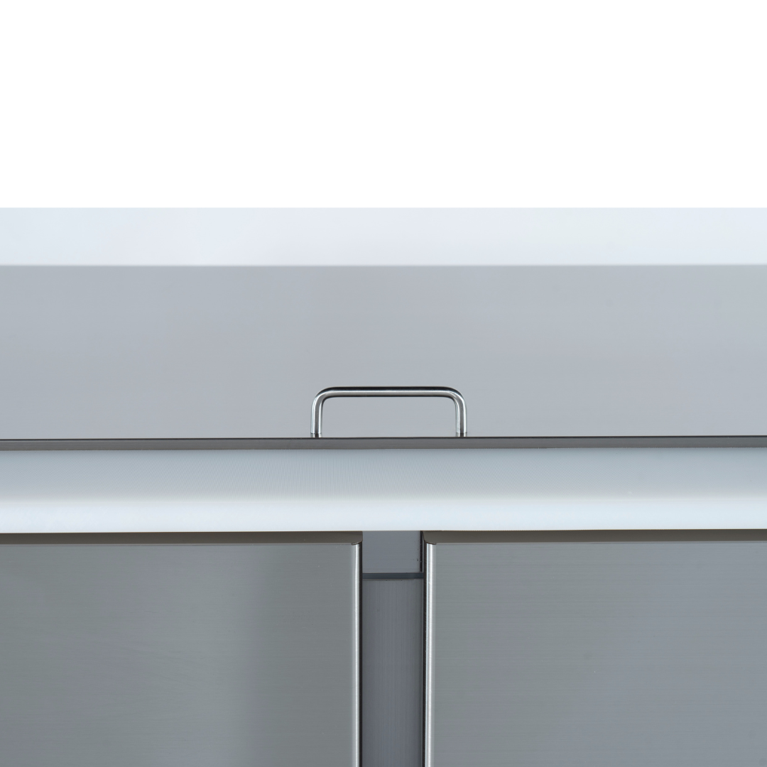 221034 - 2 Door Refrigerated Salad Counter with Lid and Cutting Board - 215L (S900)