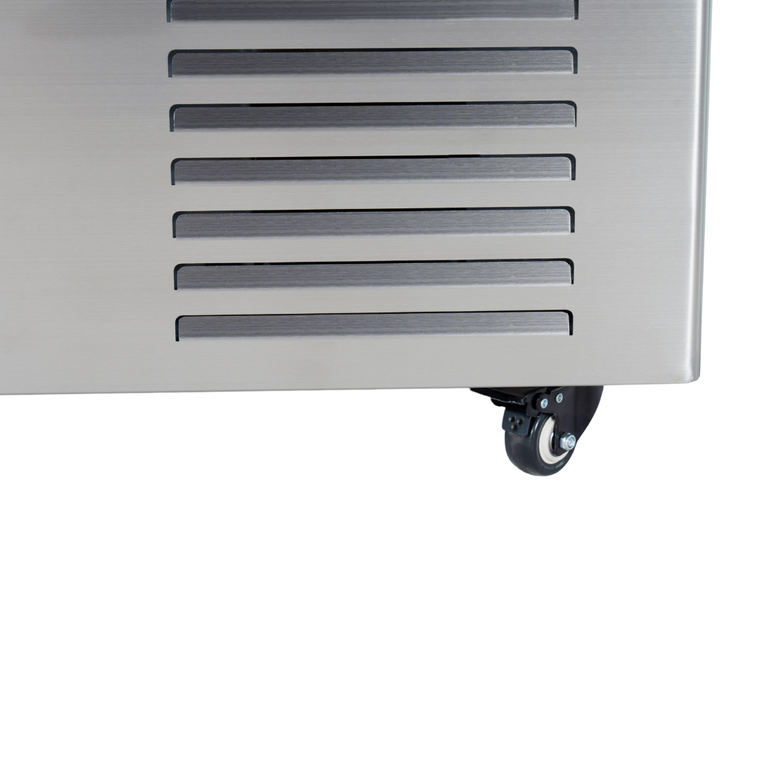 221040 - 3 Door Refrigerated Salad Counter with Lid and Polyethylene Cutting Board - 346L (S903)