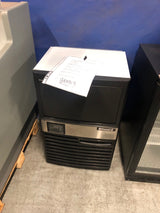 Graded 02174 40kg Integral Ice Maker