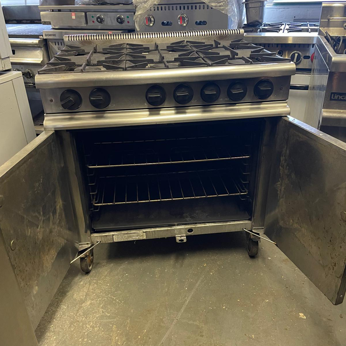 Moorwood Vulcan 6 Burner LPG Gas Oven Range with Castors 90x70x93cm - Refurbished