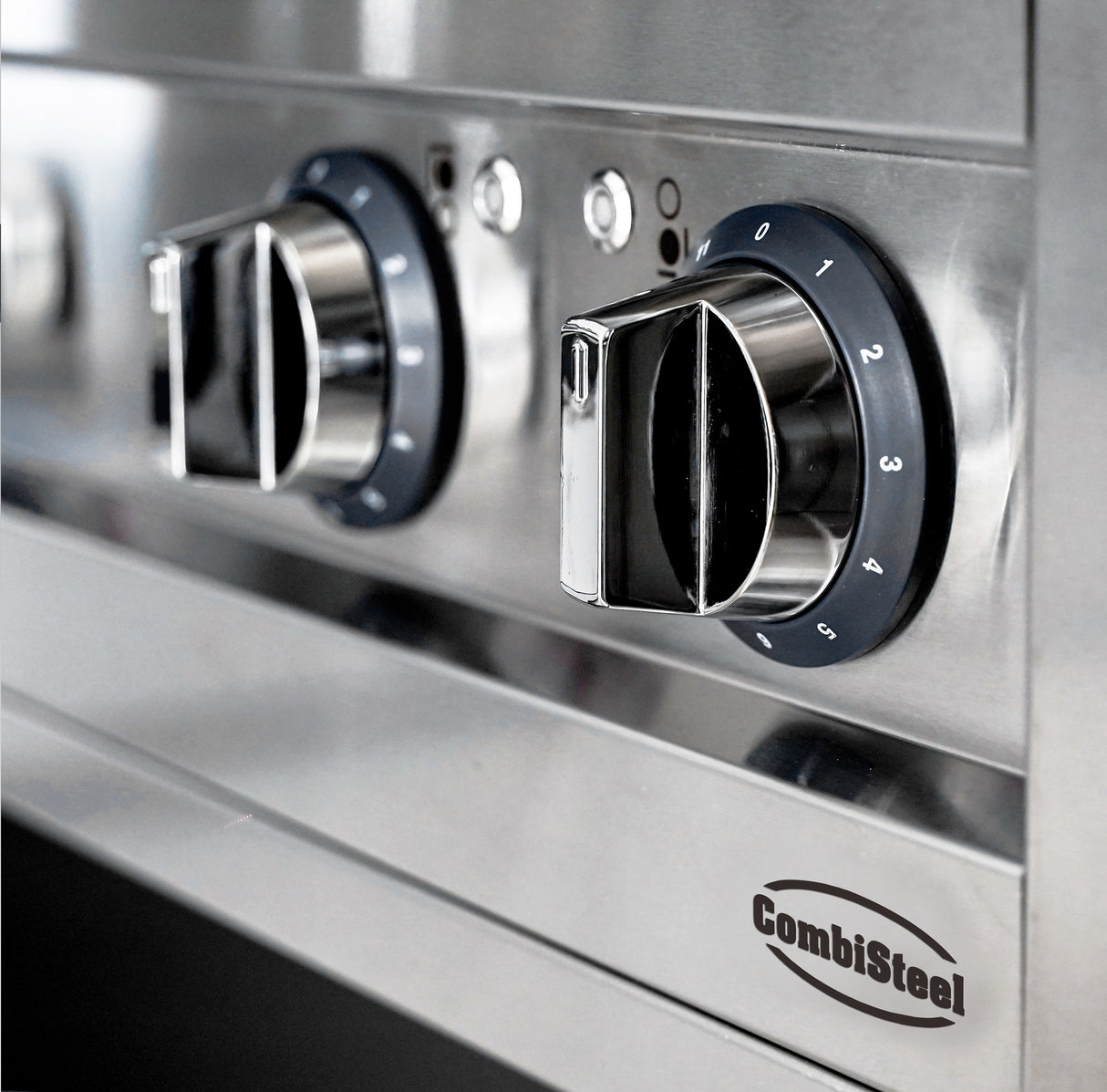Commercial Catering Equipment - Entry 700 Induction Stove 4 Hobs