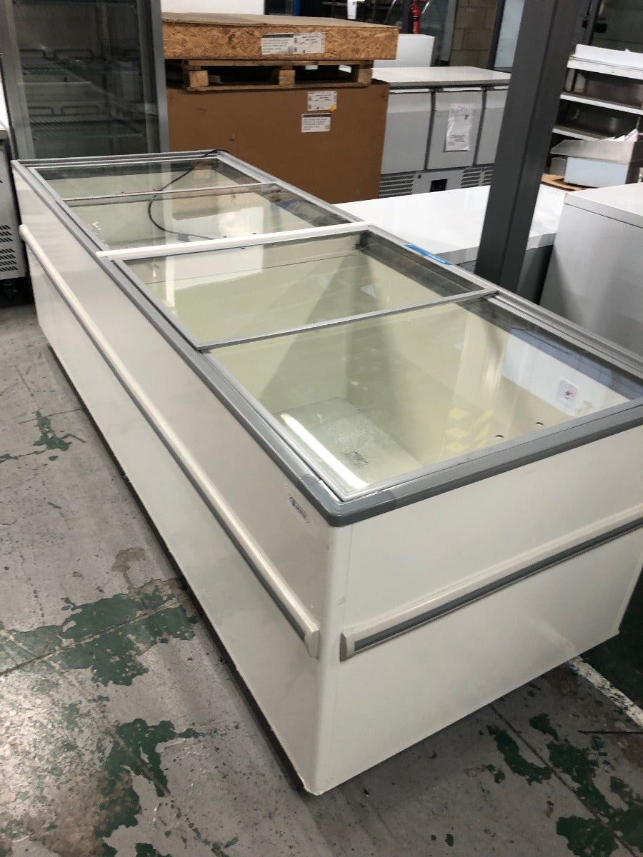 Graded 02113 Crystallite Island Display Freezer 1038 L
