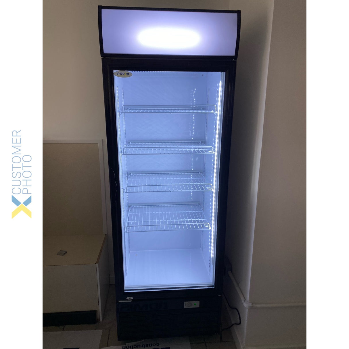 Commercial Bottle Cooler Upright 332 Litres Static Cooling Hinged Glass Door Black/White Canopy Light |  Lg332 B