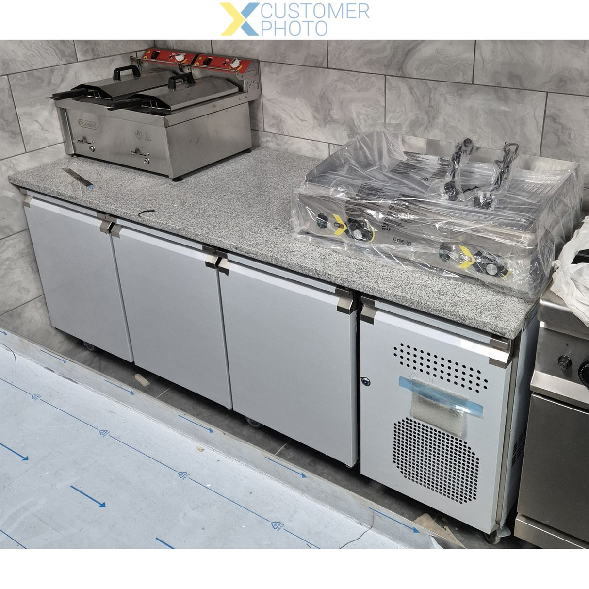 Refrigerated Counter with Marble top 3 doors Depth 800mm |  PA20