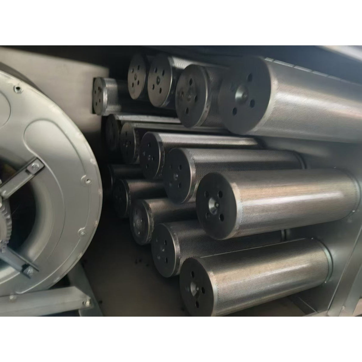 Industrial Exhaust Air Purification Unit With Motor And Carbon Filters And Noise Insulation 1420×980×750mm | Vofp1100