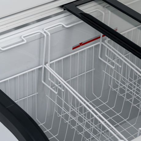 GRADED-00886-BDF62 Curved Glass Lid Freezer 620L – image 6