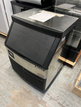 Graded Bim90 90kg Integral Ice Maker