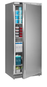 Solid Door Refrigerator - UR600X1