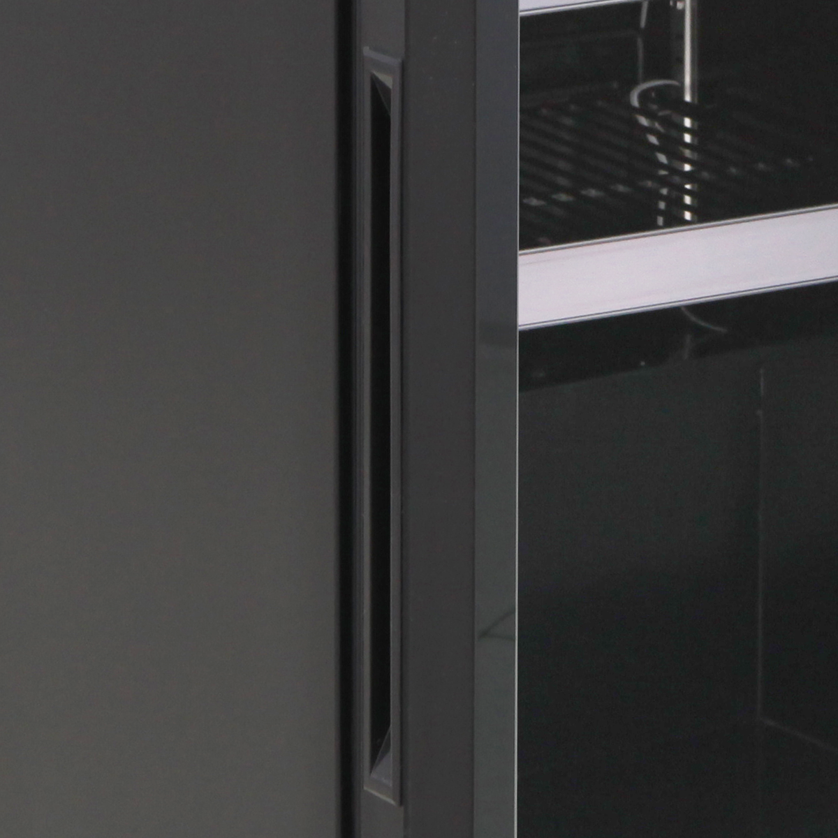 Glass Door Display Freezer - UDB-F500V-BB1