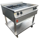 Refurbished Falcon E3903i Induction Boiling Top with Stand | 4-Zone Commercial Cooktop