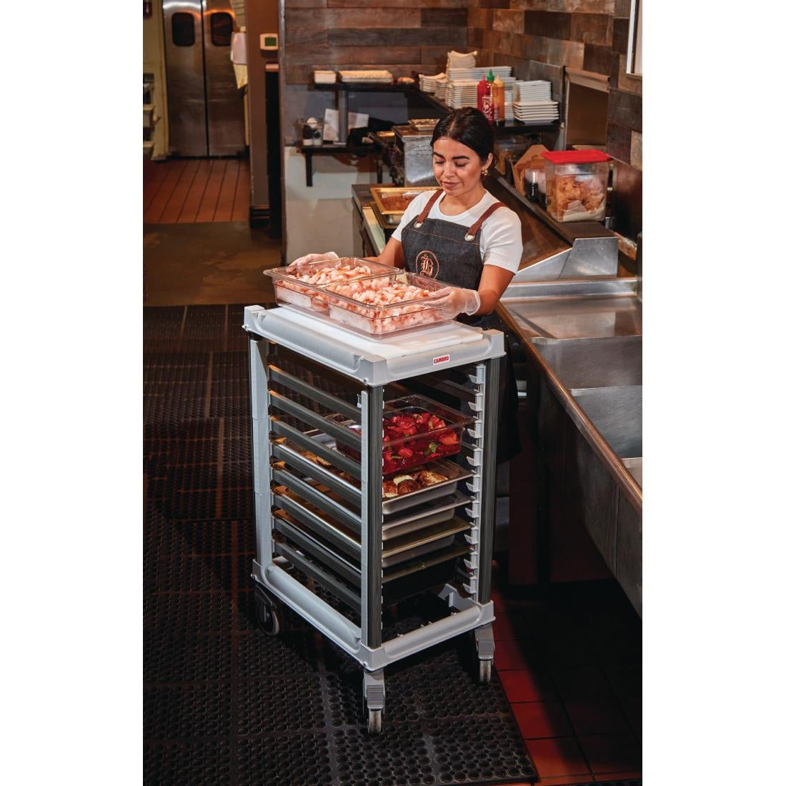 Cambro Camshelving 1/1GN Food Pan Trolley 9 Tray Capacity