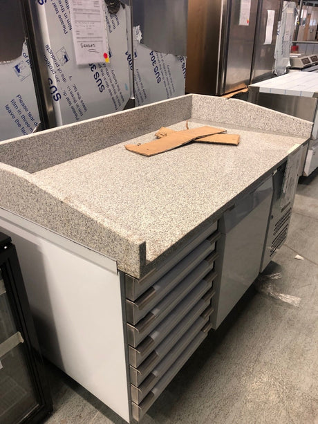 GRADED-00813-BPB1500-7N 1 Dr Pizza Prep Counter with Neutral drawers 390L