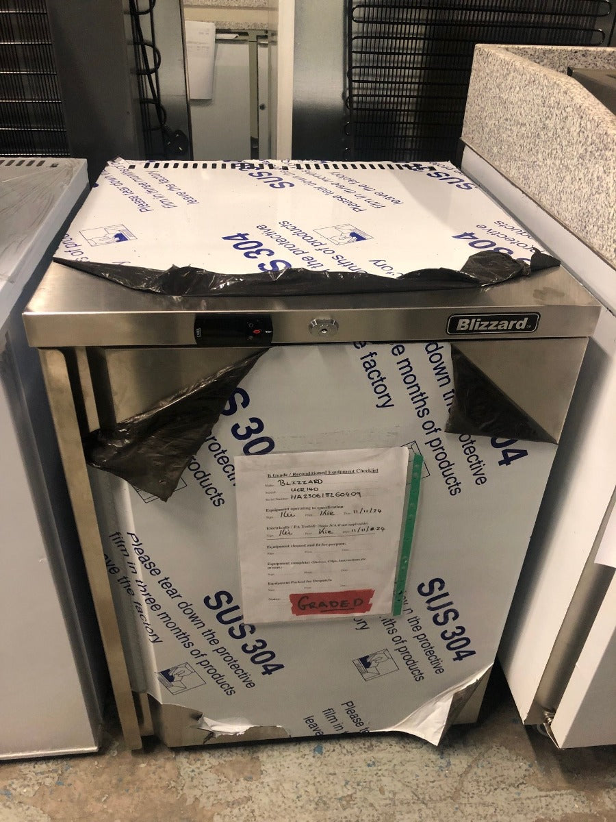 Graded 01057 Ucr140 Single Hinged Door Under Counter Refrigerator
