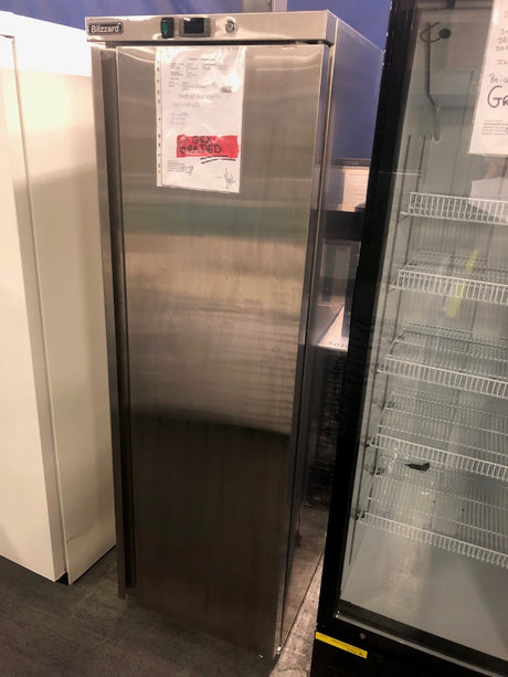 Graded 01058 Ls40 Upright 320 L Single Hinged Door Freezer