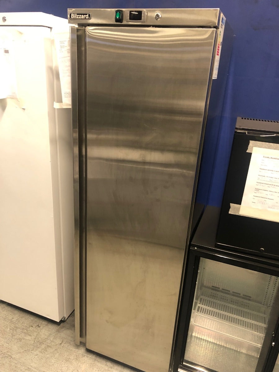 Graded 01059 Ls40 Upright 320 L Single Hinged Door Freezer